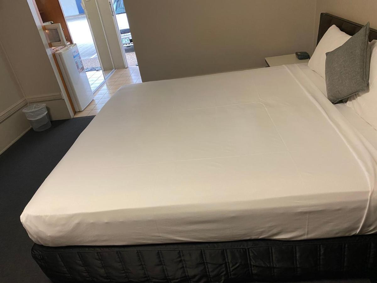 Cosmopolitan Motel & Serviced Apartments Rockhampton Extérieur photo