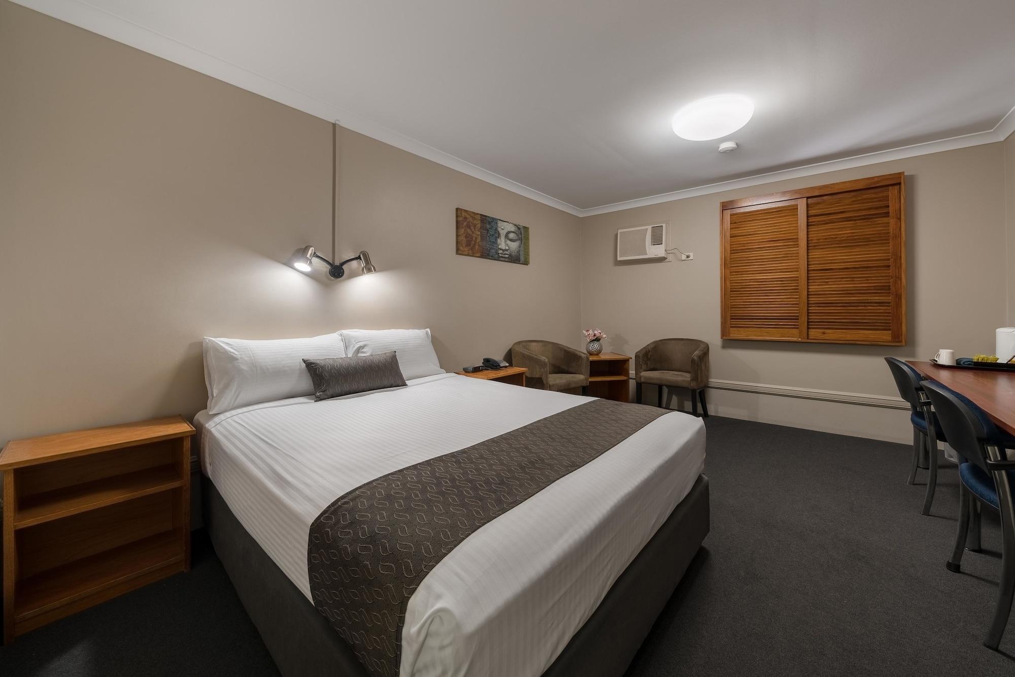 Cosmopolitan Motel & Serviced Apartments Rockhampton Extérieur photo