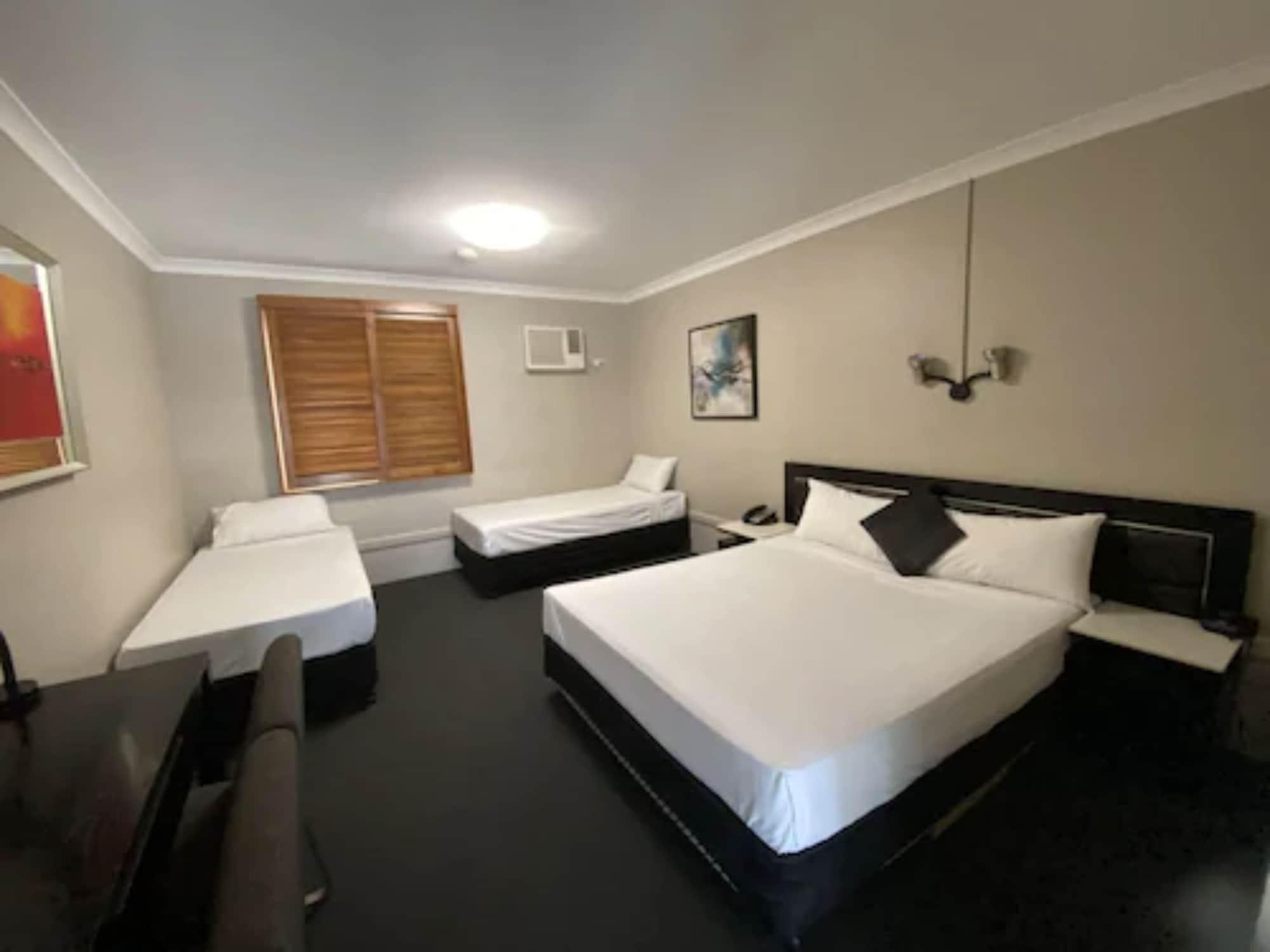 Cosmopolitan Motel & Serviced Apartments Rockhampton Extérieur photo