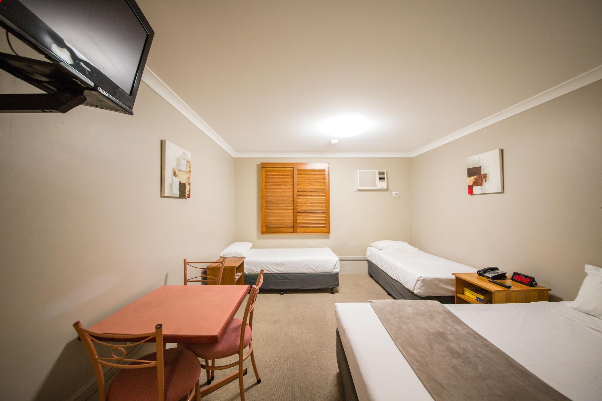 Cosmopolitan Motel & Serviced Apartments Rockhampton Extérieur photo