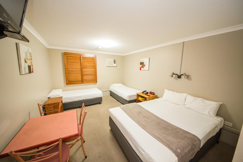 Cosmopolitan Motel & Serviced Apartments Rockhampton Extérieur photo