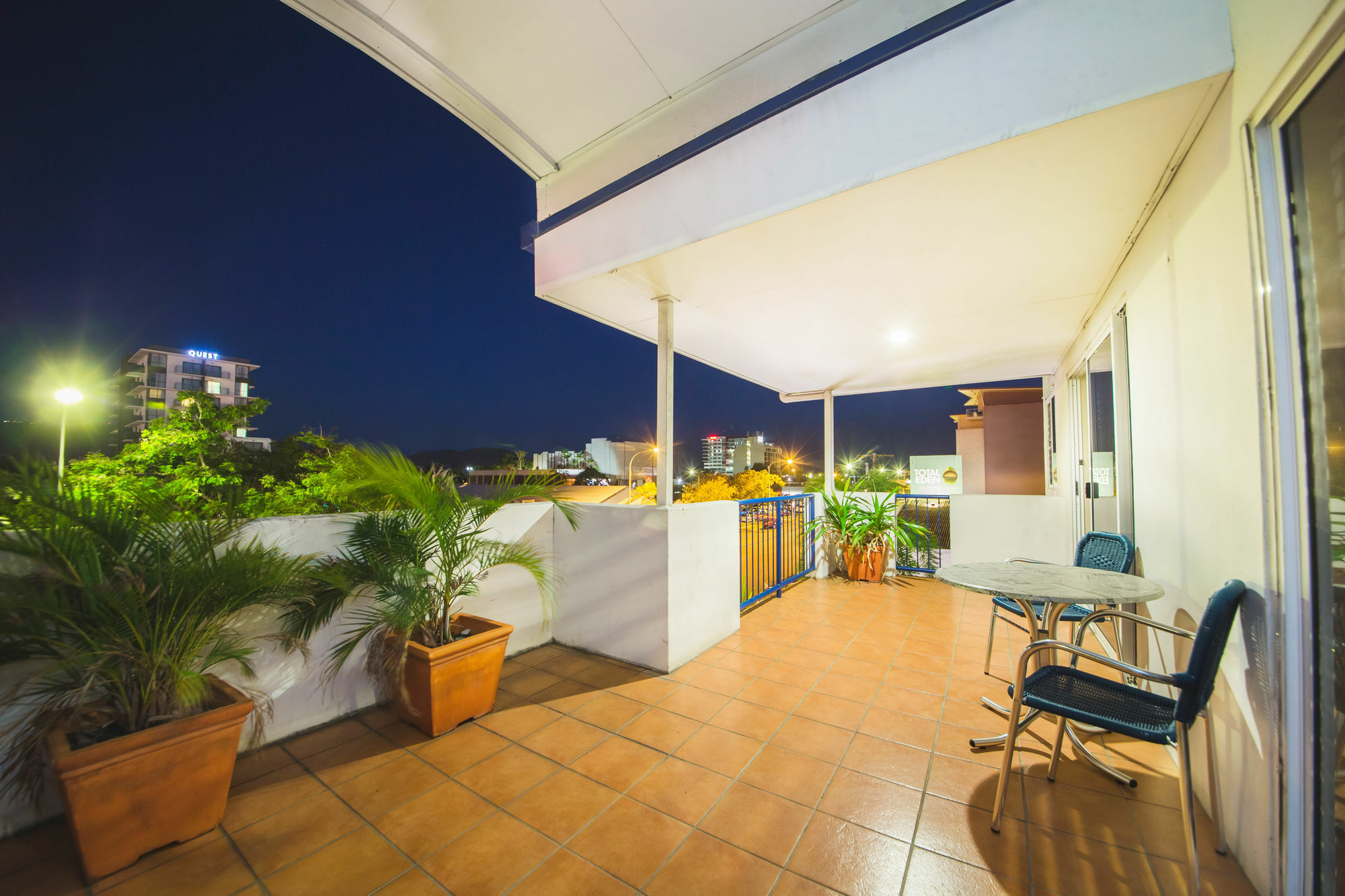 Cosmopolitan Motel & Serviced Apartments Rockhampton Extérieur photo