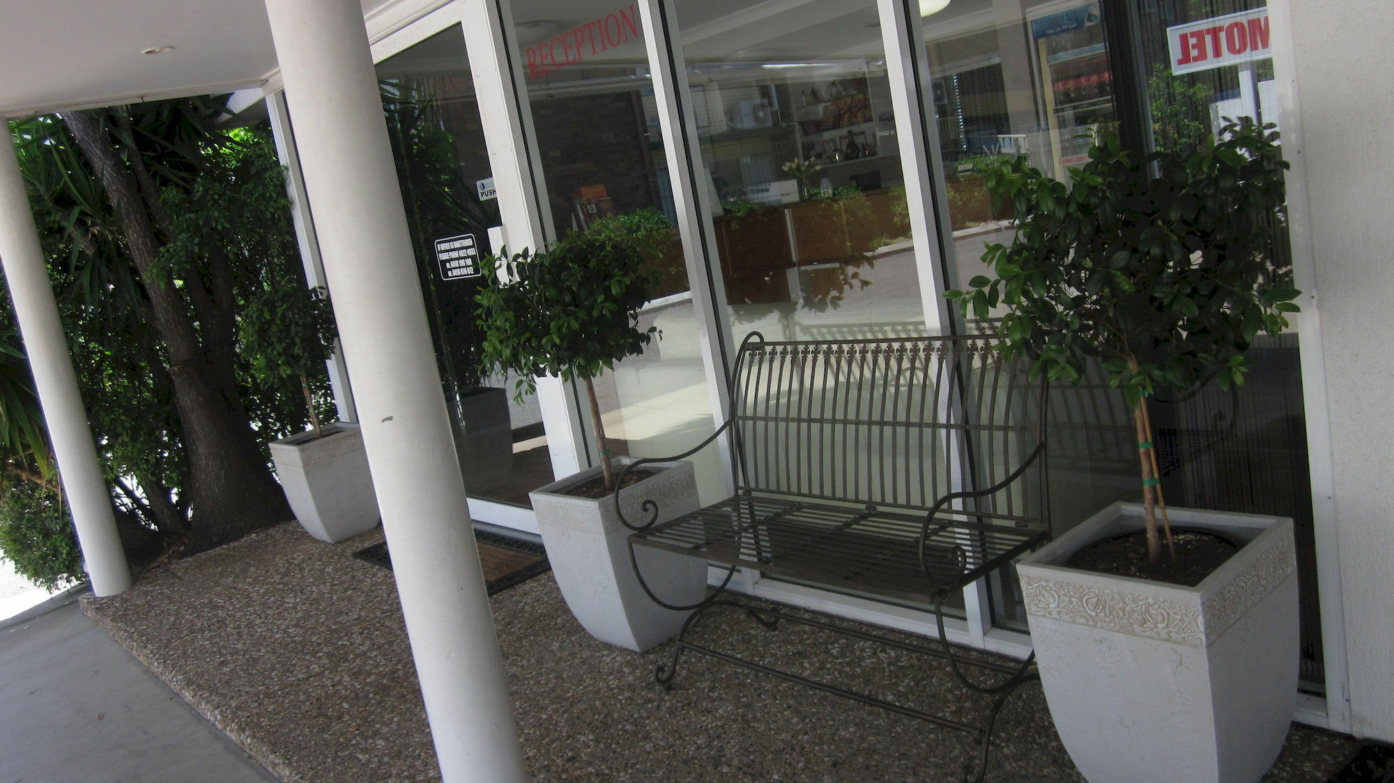 Cosmopolitan Motel & Serviced Apartments Rockhampton Extérieur photo